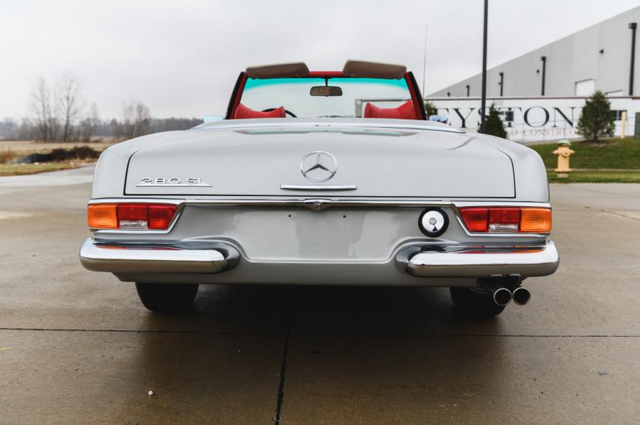  Mercedes-Benz 280 SL (W113) 1969 года  (EU) (фото 22 из 141)